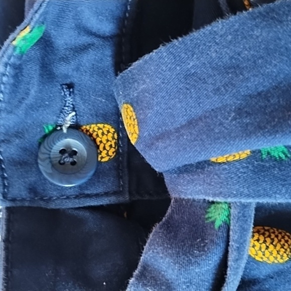 St. John's Bay Pineapple Cuffed Chino Shorts Sz4 - Picture 5 of 6